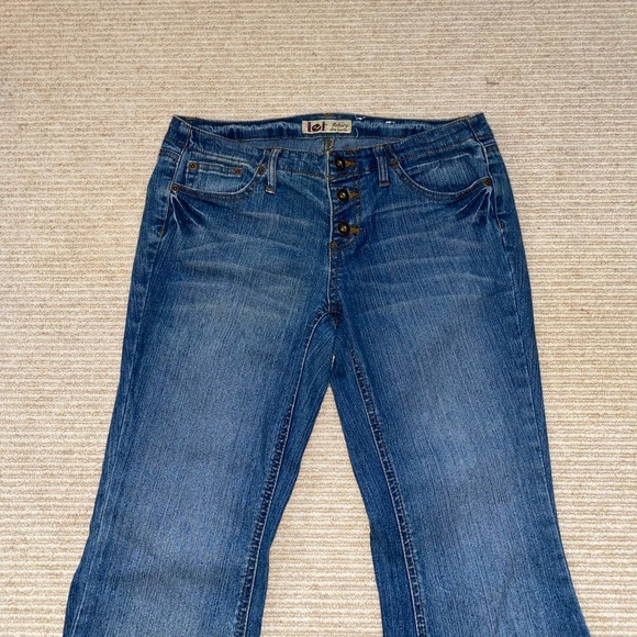 LEI Ashley Jeans Size 13 Ultra Low Rise Flare - Picture 3 of 6